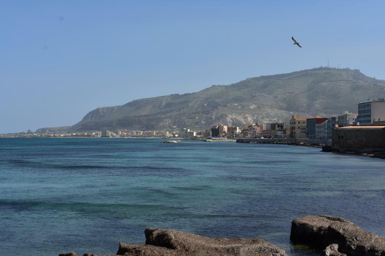 La Casa Di Paoletta A Due Passi Dal Mare Apartamento Trapani Exterior foto